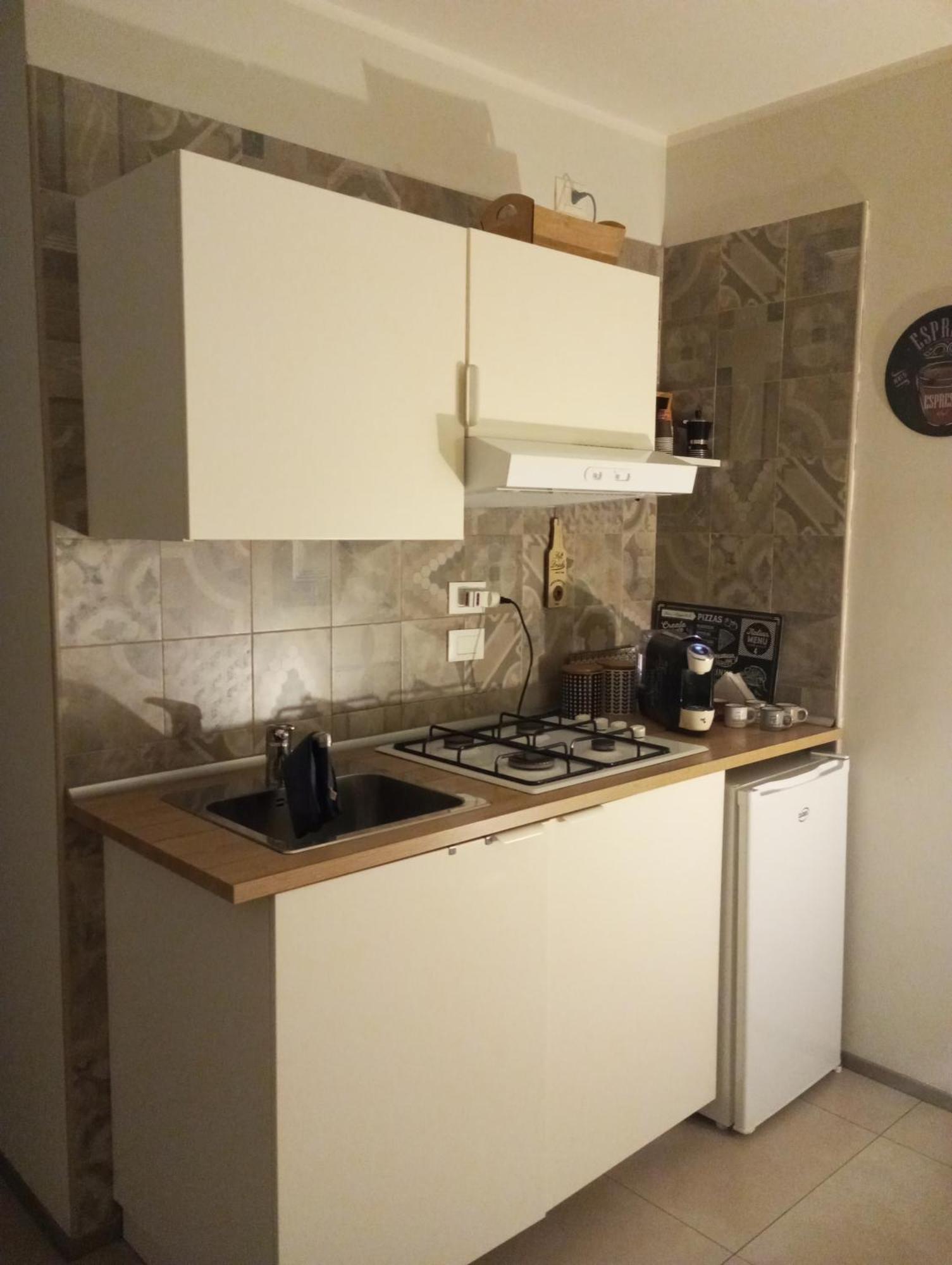 Holidaystudio Appartamento In Centro Salerno Eksteriør bilde