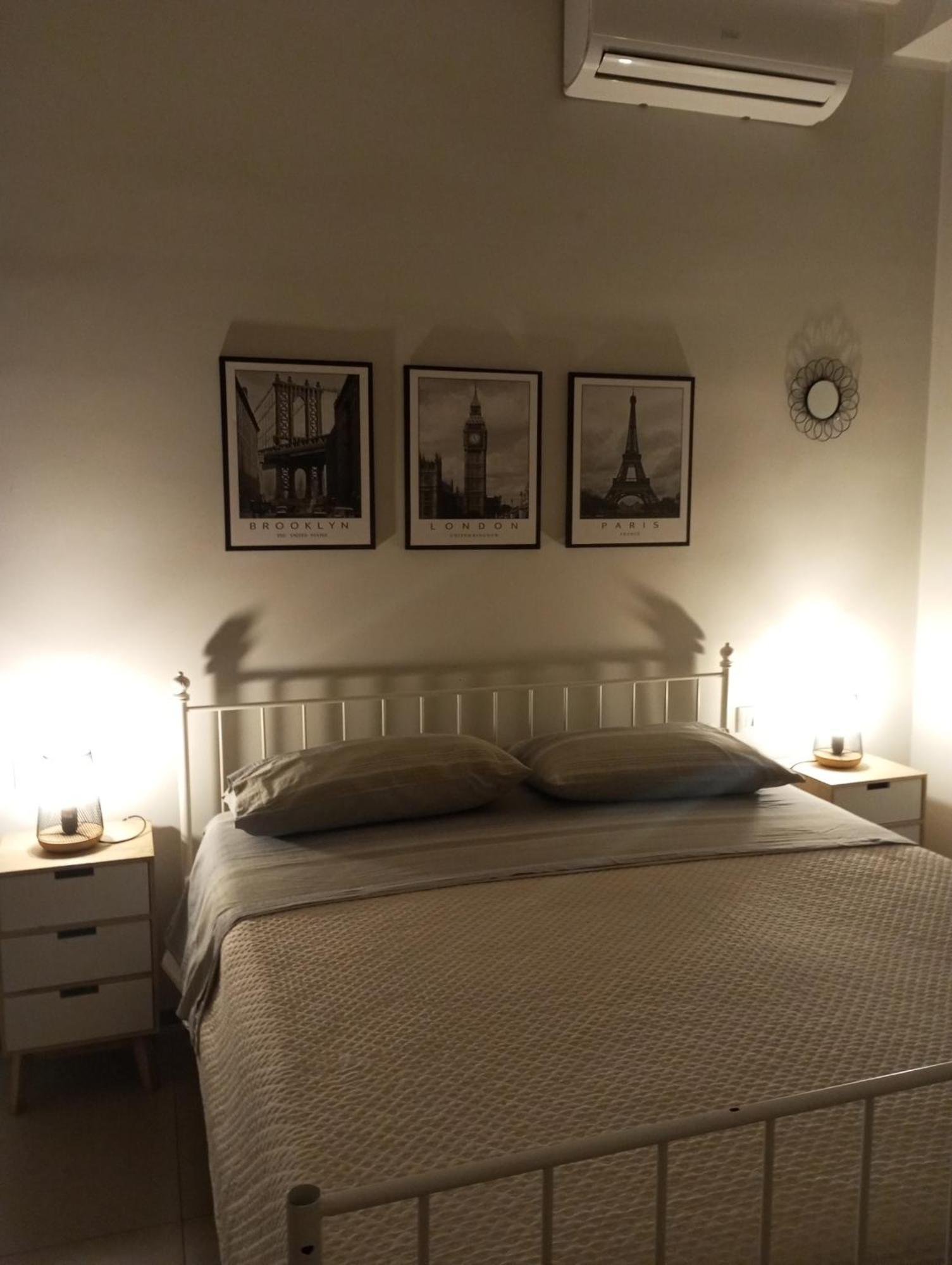 Holidaystudio Appartamento In Centro Salerno Eksteriør bilde